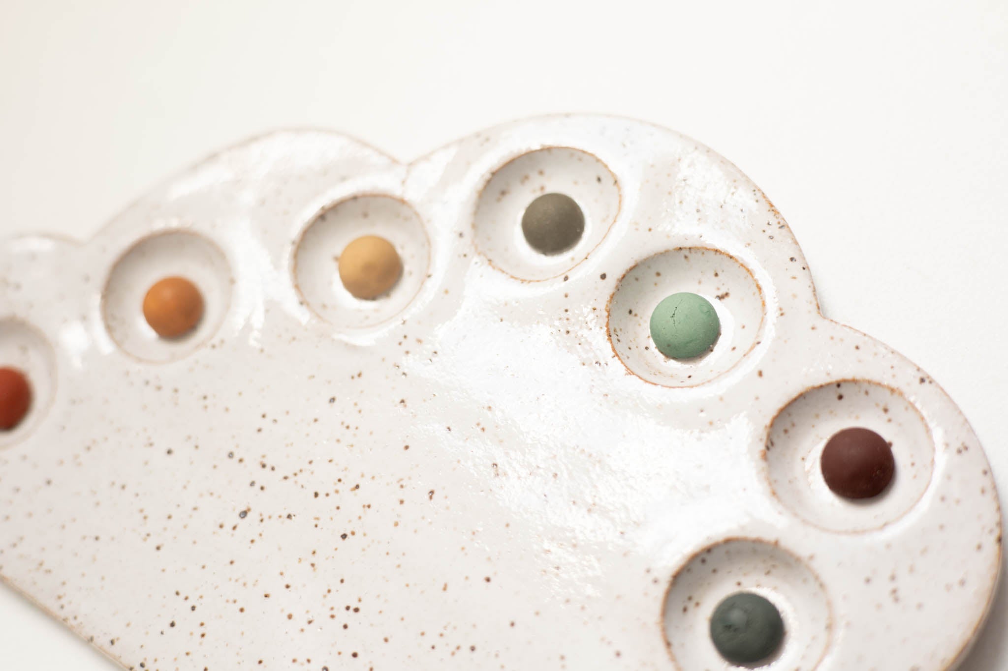 miss painterly nesting cloud palette: handmade ceramic painting palett –  joye made clay