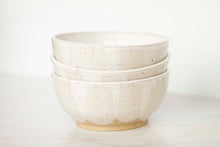 Load image into Gallery viewer, miss anna medium bowls with scallops *handmade ceramic bowls*
